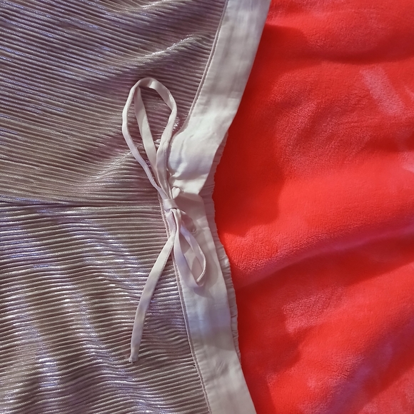 Victoria's Secret Pink Metallic Pajama Pants - Picture 5 of 12